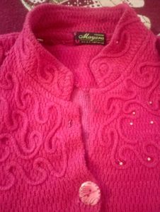 Stylish Pink Knit Cardigan