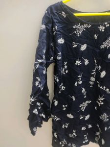 Bell Sleeved Blue N White Floral Design Top 💙🤍
