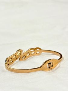 Elegant Gold Rhinestone Bangle Bracelet