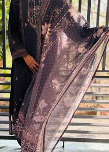 Elegant Women&#39;s Ethnic Kurta Set