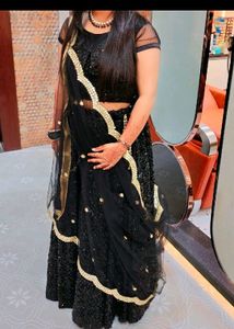 Very Beautiful Stunning Black Lhenga💓
