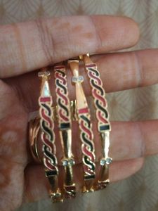 Gold Tone Bangle Set