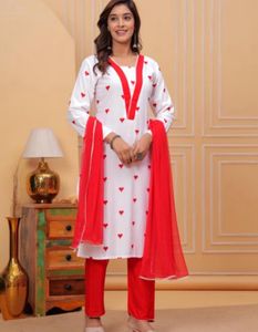 Red Heart Kurta Set