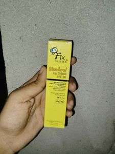Fix Derma Shadow Lip Shield SPF 50
