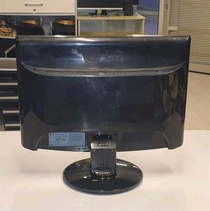 LG Flatron W1952S Monitor