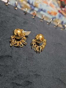 Golden Studs