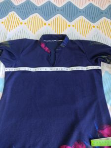 Light Collar Woollen Kurti