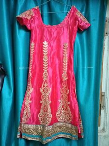 Elegant Pink Embroidered Kurta