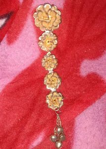 Golden Floral Hair Accessory