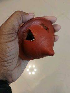 Terracotta kunthirikkam holder