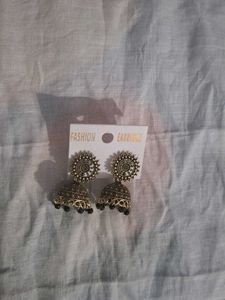 Earring