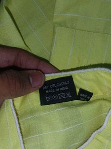 A Good Condition Hand Loom Kurta Pajama Set