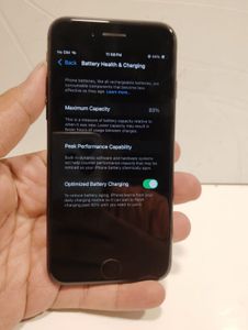 IPHONE SE 2 GENERATION GOOD CONDITION