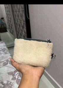 Fluffy Cream Pouch