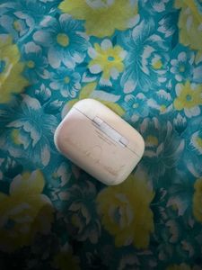 Used AirPods Pro-two pods not working