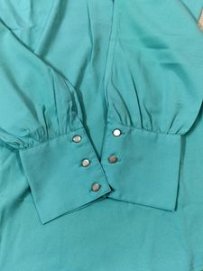 Shaded Sea Green Top 💝