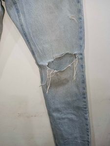 Distressed Bershka Jeans