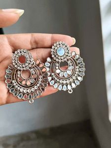 Big Beautiful Earrings With White Stone