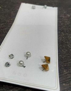 4 Sets Of Mini Earrings
