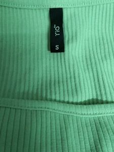 Cute Green Puff Sleeve Top