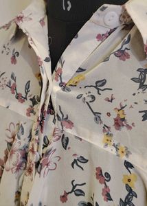 Floral Print Bell Sleeve Blouse