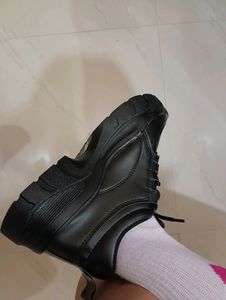 Black Shoes