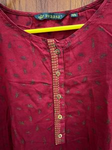 Avaasa Maroon Printed Kurta