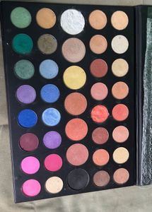 Morphe James Charles Palette