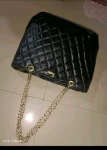 Black Handbag With Chain