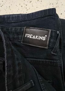 Used Freakins Black Cargos