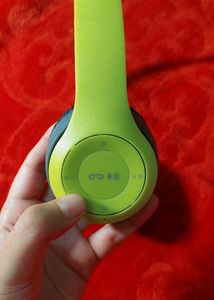 A P4 Headset