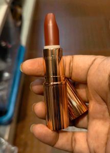 Charlotte Tilbury - Walk Of No Shame Full Size