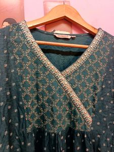 Avaasa Green Anarkali Kurta (Women&#39;s)