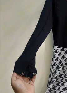 Elegant Black &amp; White Flared Dress🖤