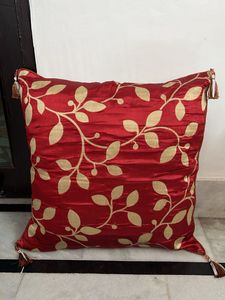 Big Red Floral Cushion with 2  Covers