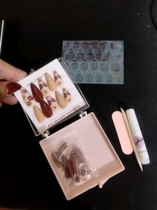 Laylaa Press On Nails