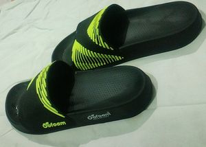 Oofoam Flip Flops Slippers