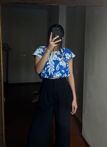 NEW LOOK Floral Blue Crop Top