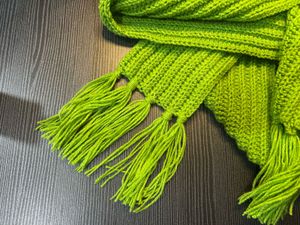 Hiroshi Green Scarf