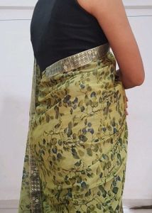 Elegant Floral Print Saree