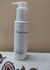 Honest Story Face Wash.