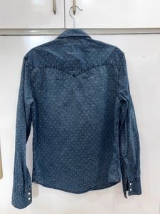 LEVI’S casual shirt