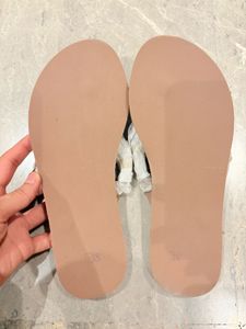 Sparkly Stylish Embellished Flip Flops