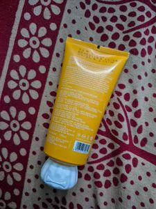Dot and Key Vitamin C E Gel Face Wash for Glowing