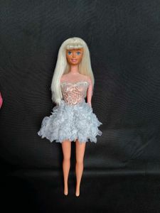 Big Bundle Of Barbie Doll