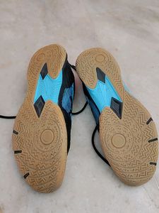 Good Condition Used Badminton Shoes