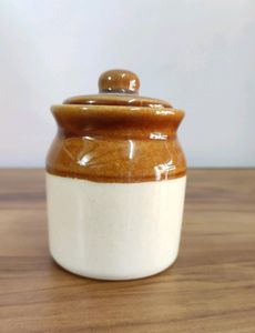 Ceramic Jar / Barni