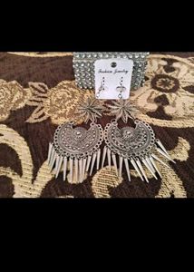 Elegant Embroidered Kurti With Vintage Earrings