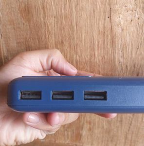 FluSun india 10000 mAh 18 W Power Bank