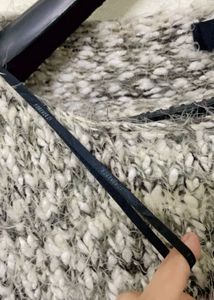 Forever 21 Short  Fuzzy Knit  Sweatshirt